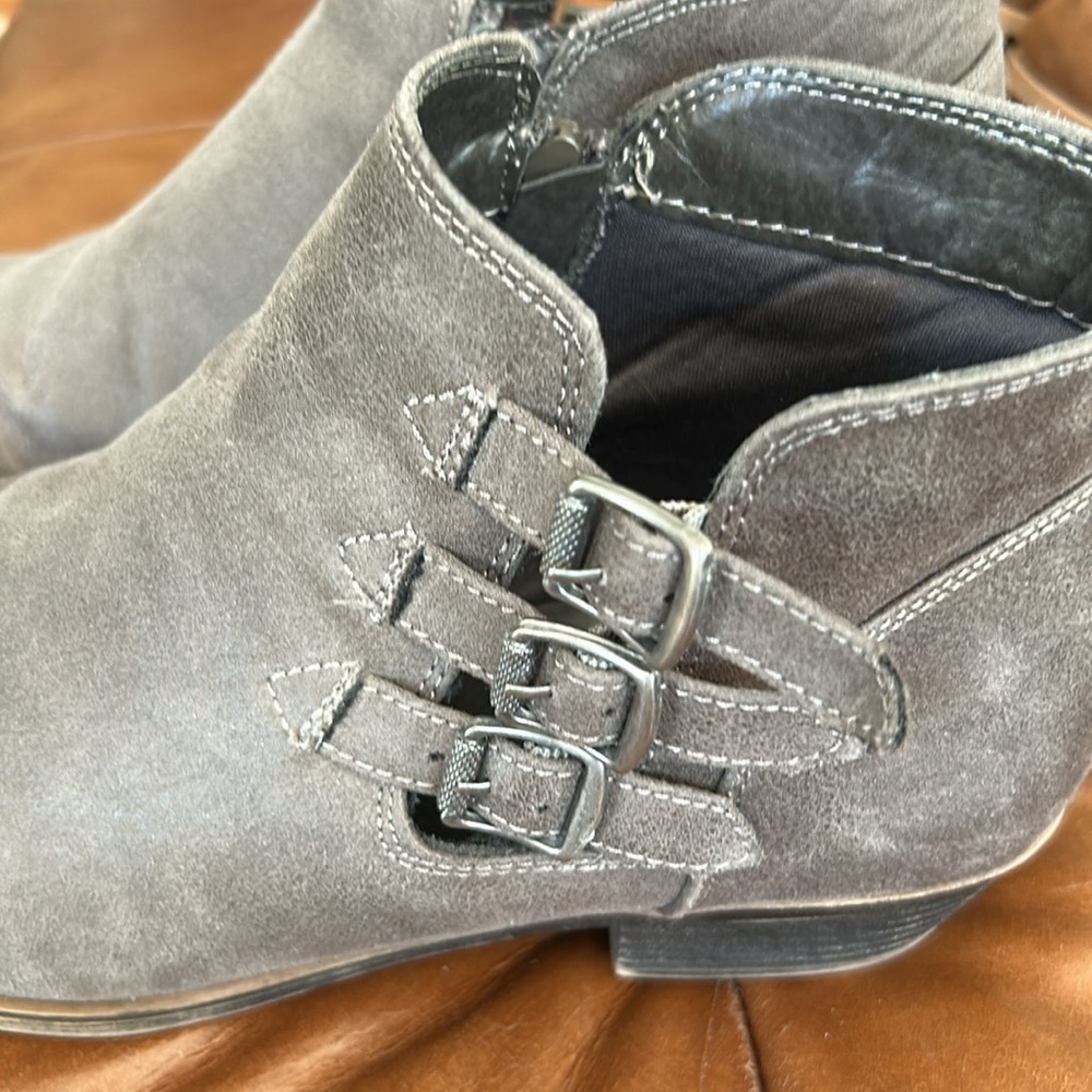 Gray Ankle Boots for Men - Picture 2 of 6